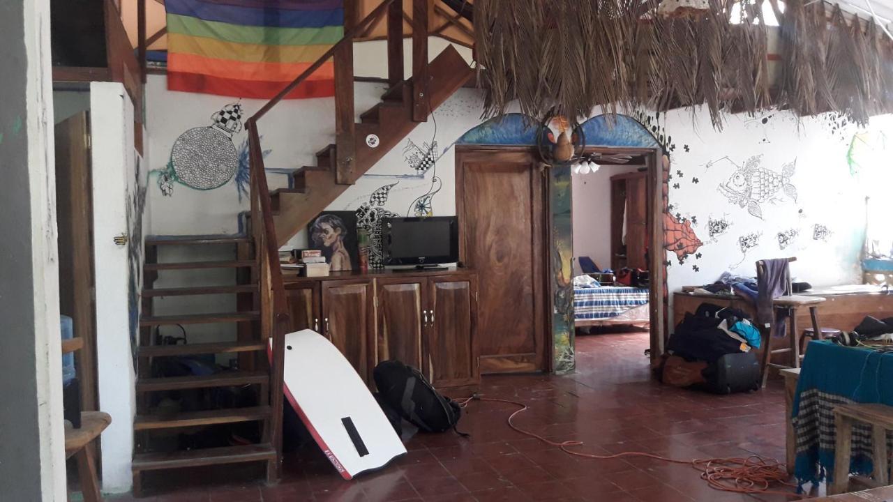 Casa De Colores El Zonte Exterior photo